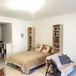 Le Petit Nid Апартаменты *